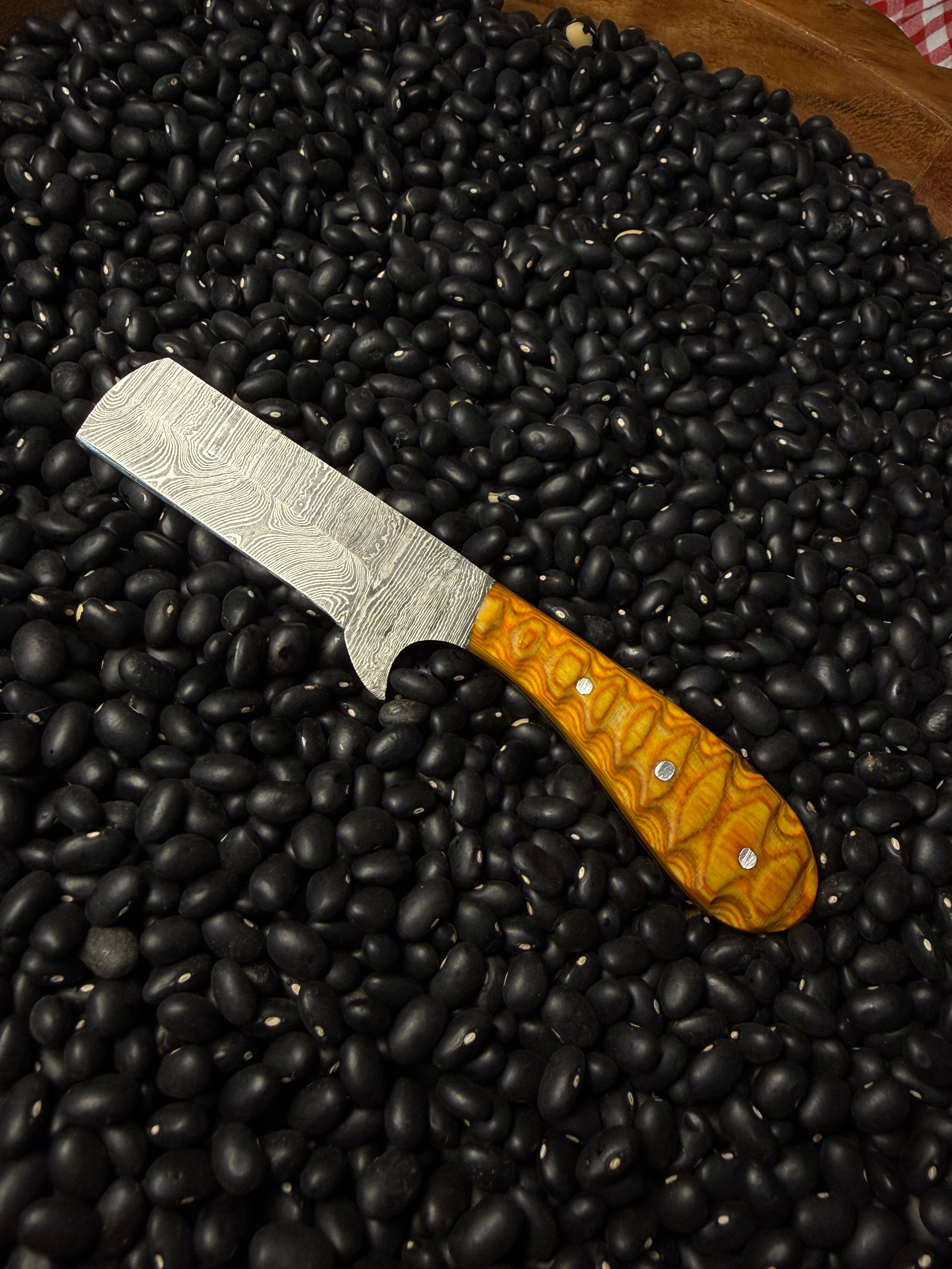Damascus Steel Bull Cutter- Yellow